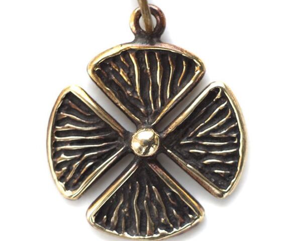 Pendant clover as an amulet of luck