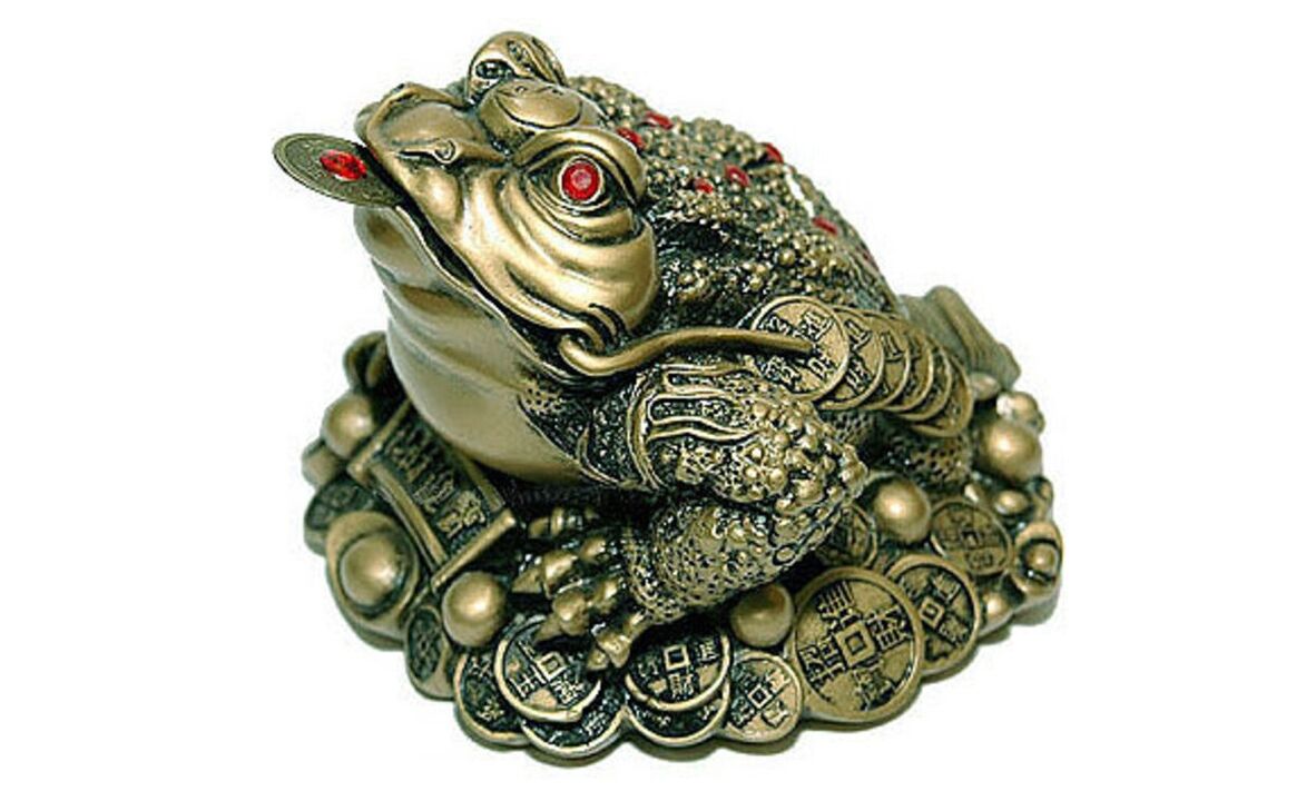 three-legged toad as a lucky amulet